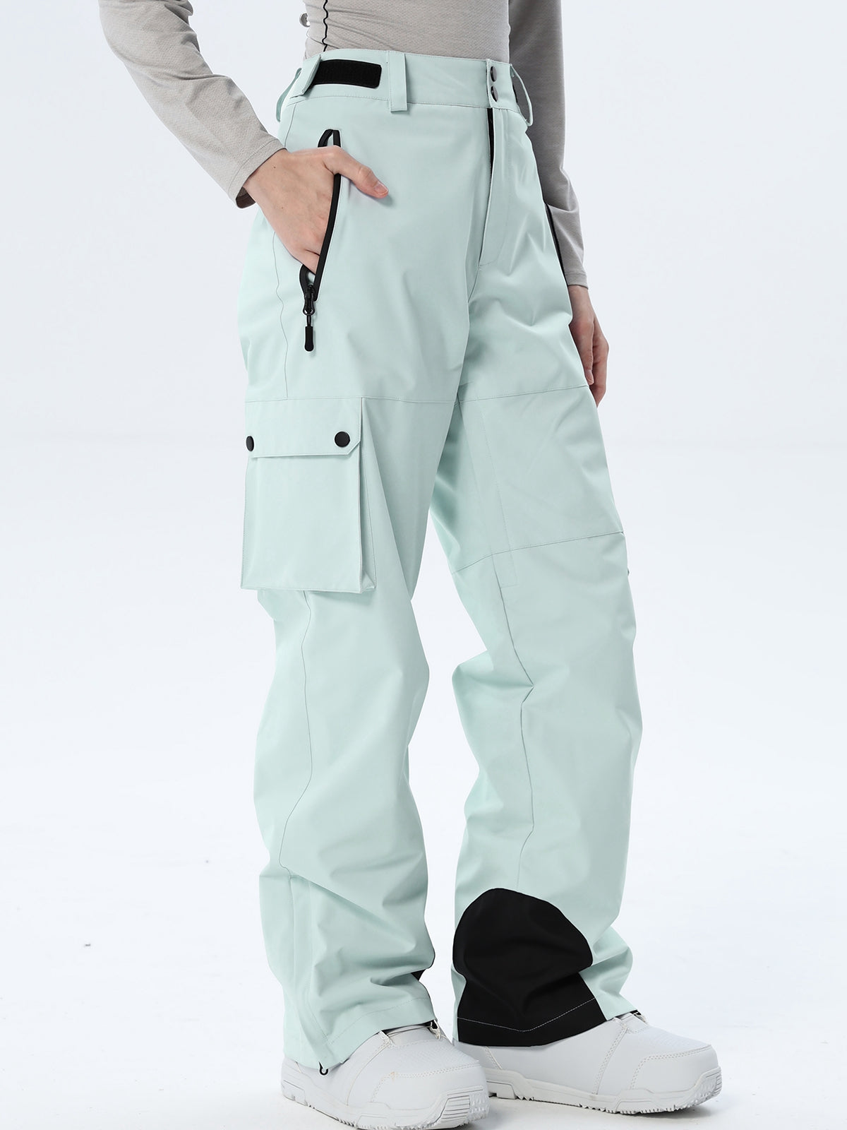 Women's Relaxed Utility Snow Pants with Cargo Storage